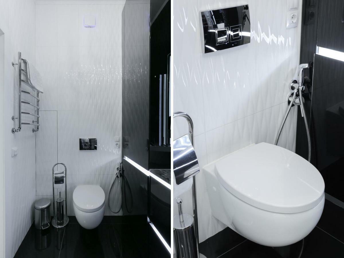 Black&White Apartment In Smart Plaza Kiev Extérieur photo